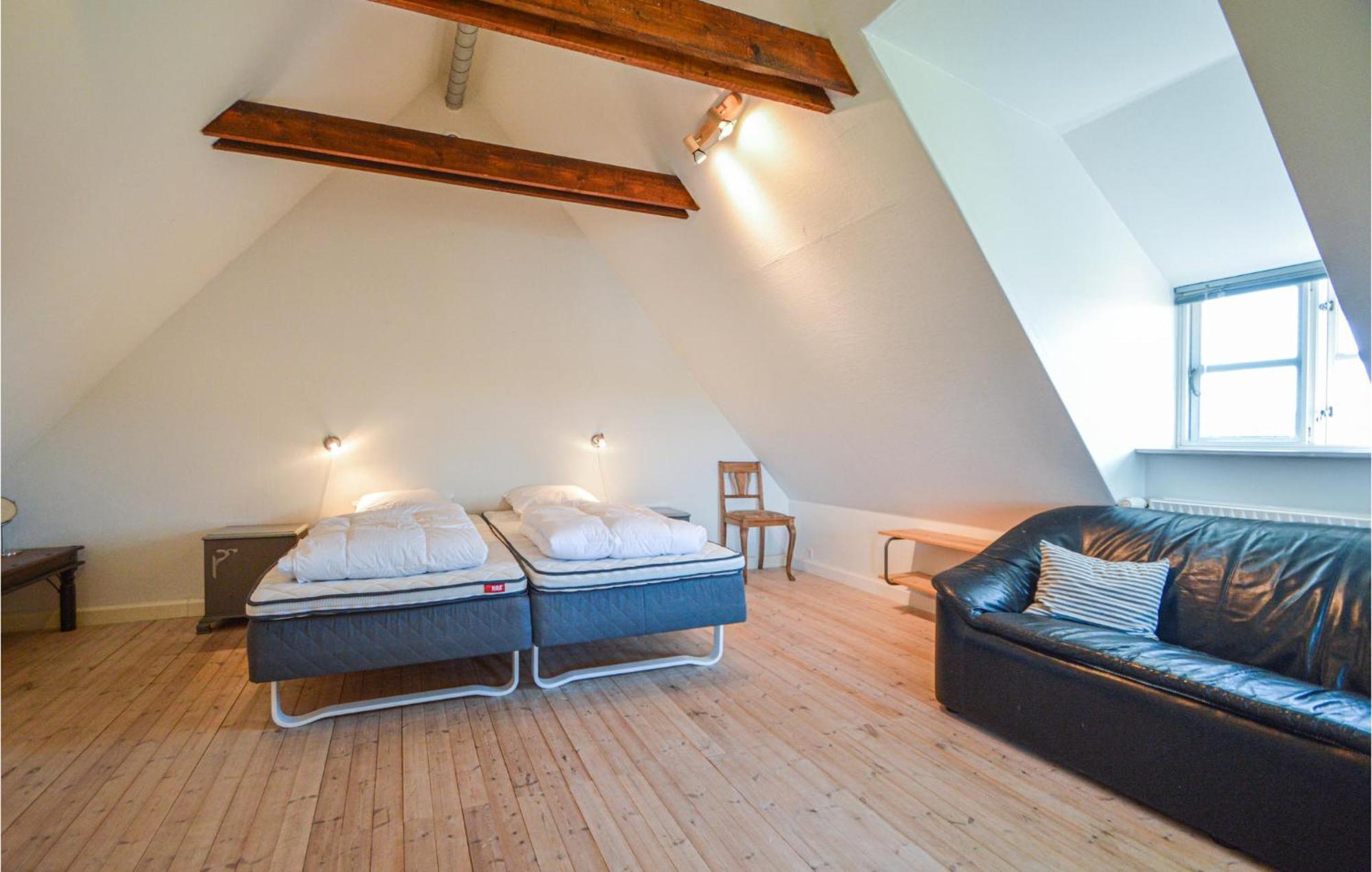 Awesome Home In Bredebro With Kitchen Ballum Luaran gambar