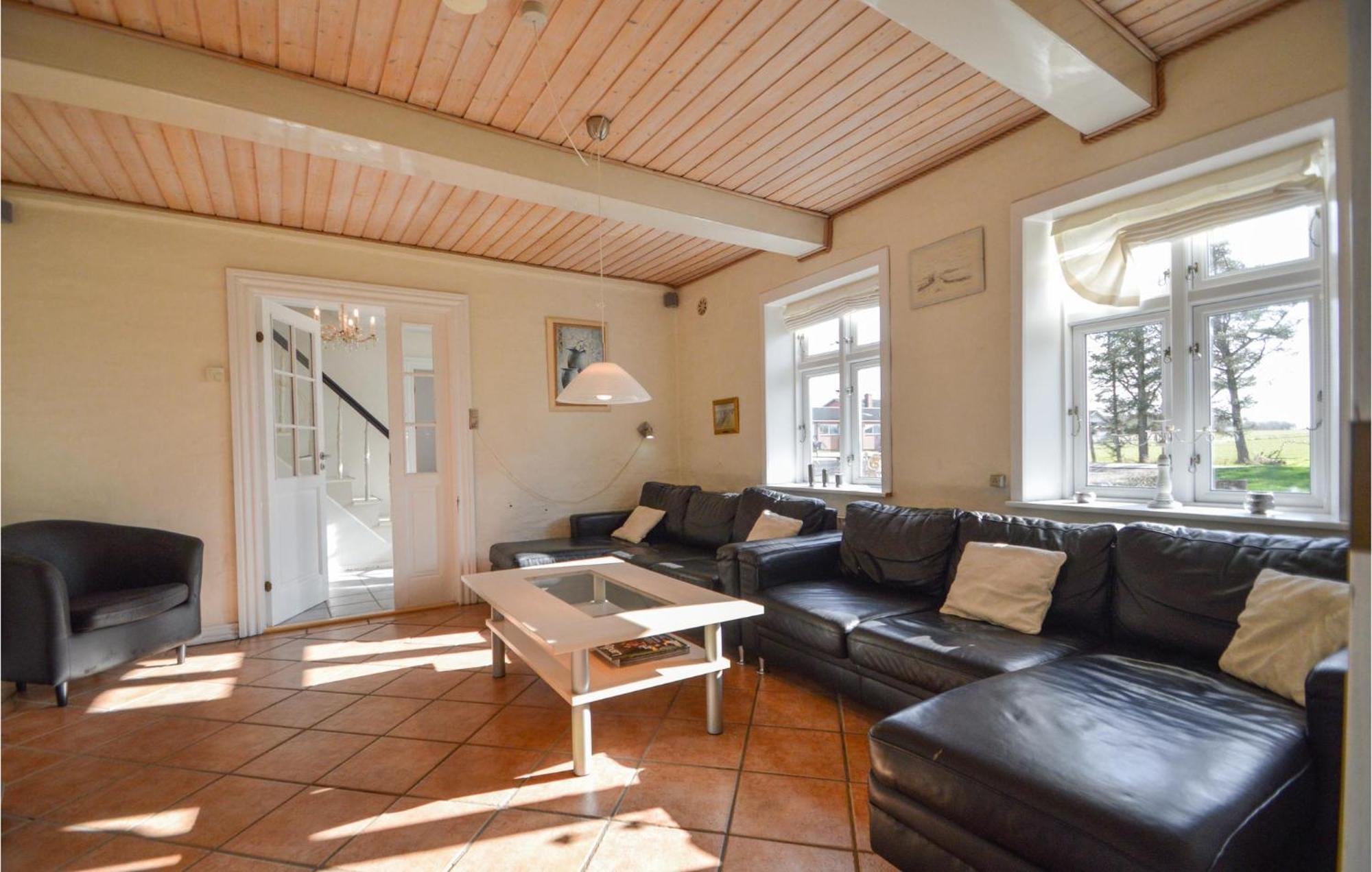 Awesome Home In Bredebro With Kitchen Ballum Luaran gambar