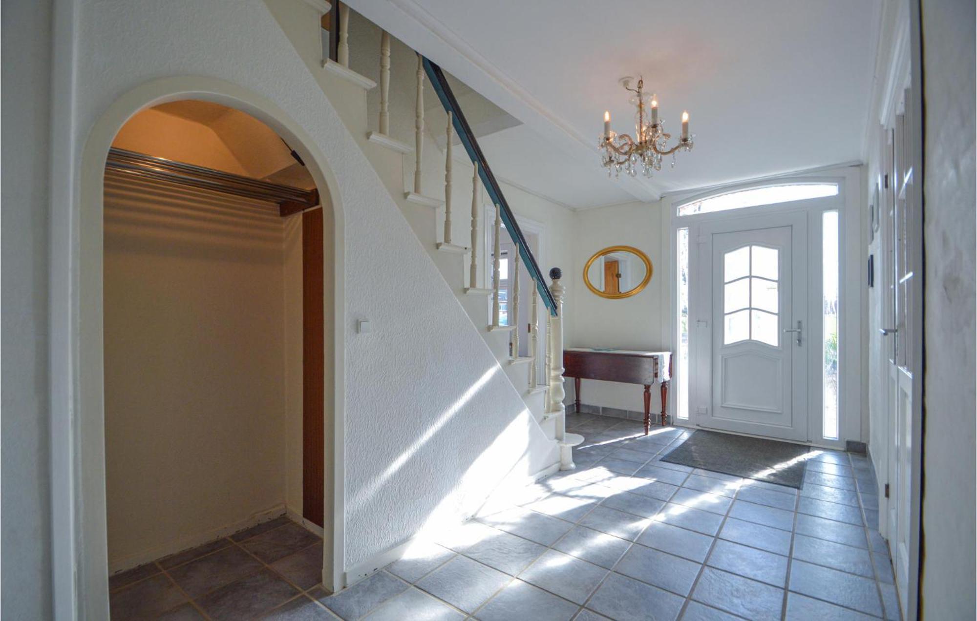 Awesome Home In Bredebro With Kitchen Ballum Luaran gambar